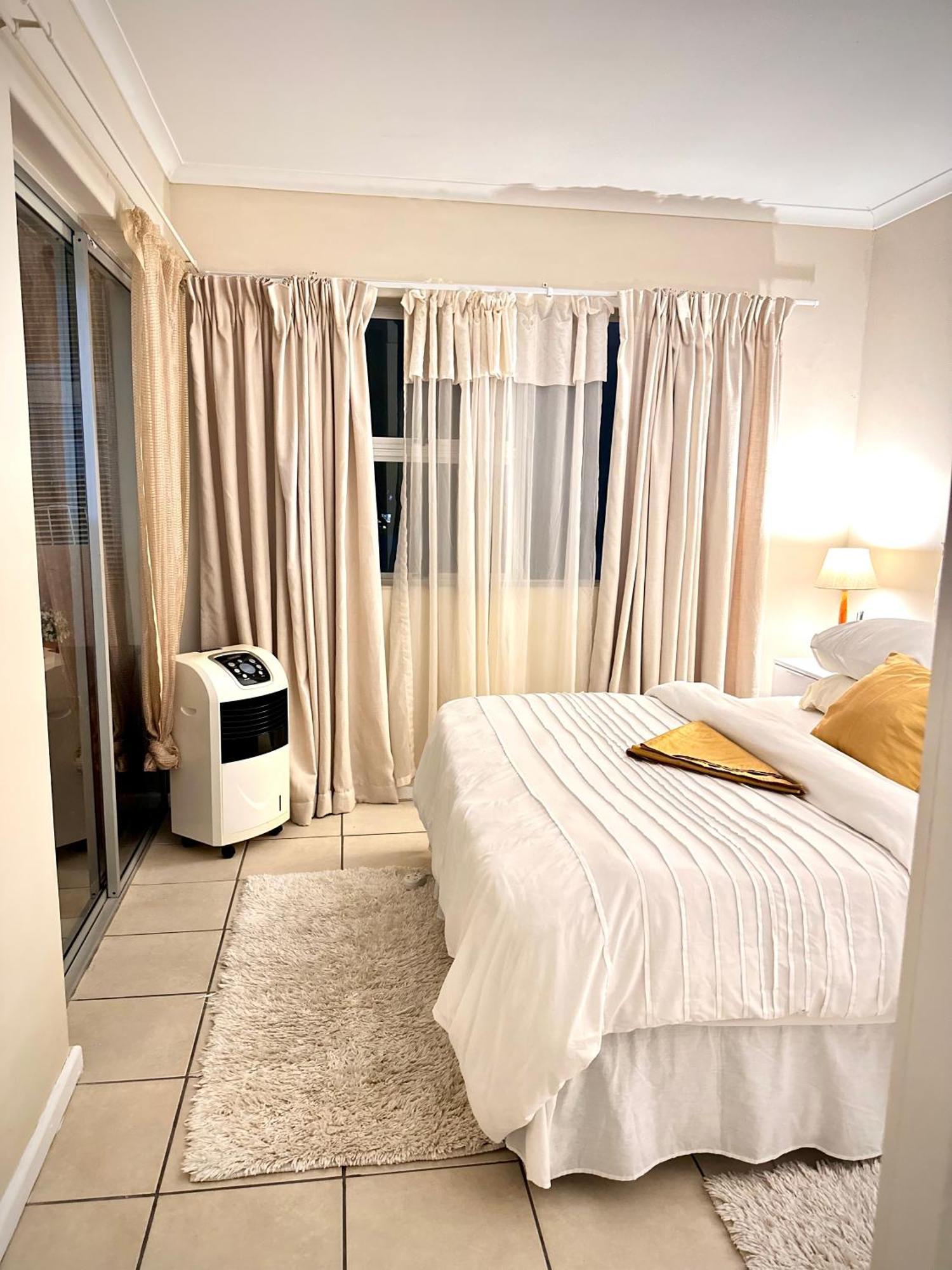 Caline Vip Apartments, Beach Close Блубергстранд Екстериор снимка